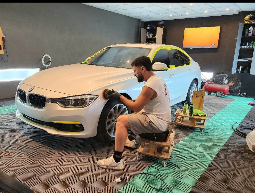 Practica de pulido individual en BMW Serie 3